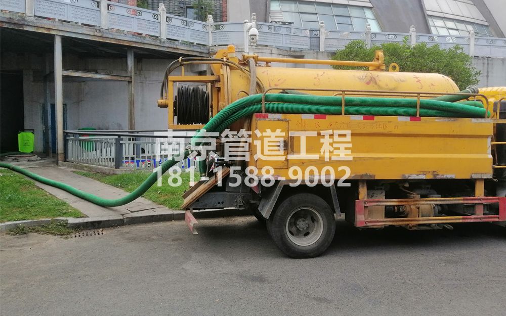 277钱塘商场隔油池吸污