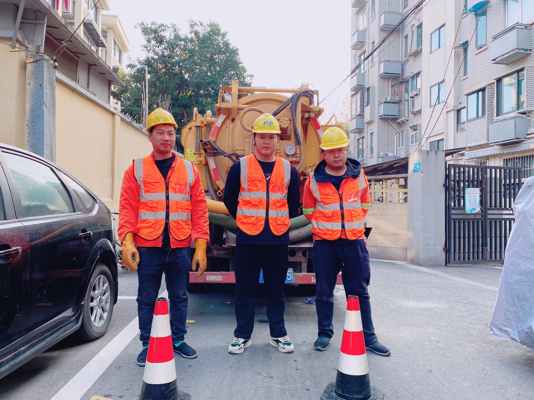 钱塘南京某小区管道清淤检测施工